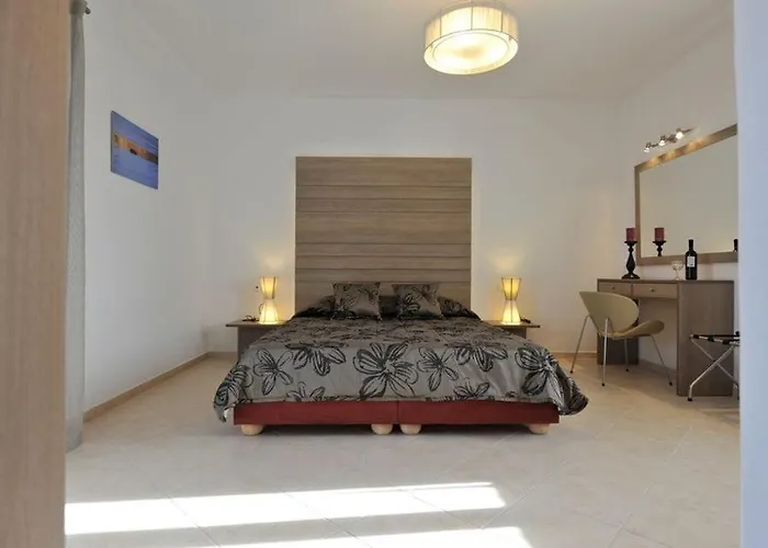 Luxury Paros 1 Bedroom Divine Sea Wonderful Sea Views & Great 莱瓦贾